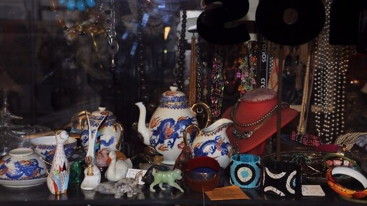 Antique china buyers Jupiter Florida. Updated 2025